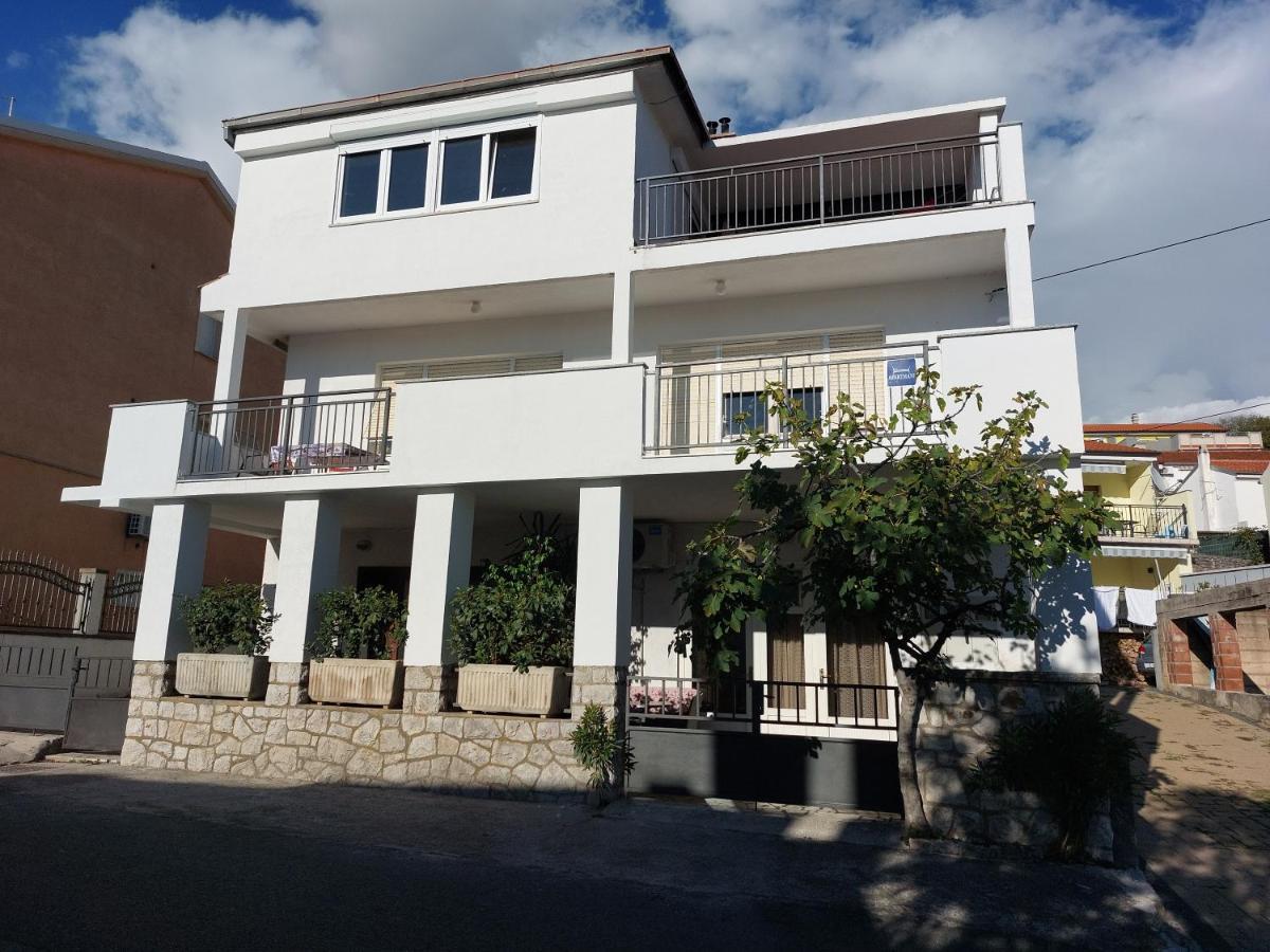 Loredana Apartments 茨里克韦尼察 外观 照片