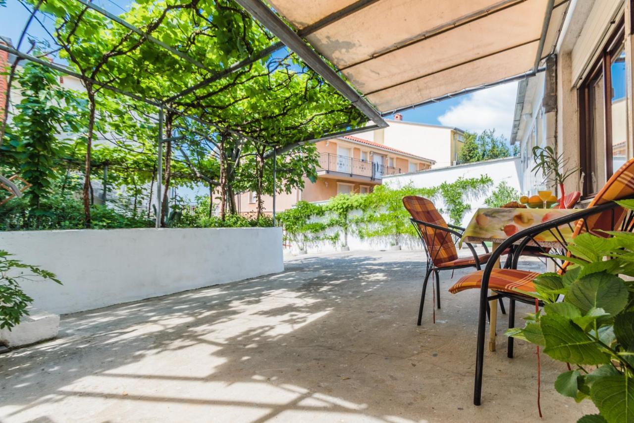 Loredana Apartments 茨里克韦尼察 外观 照片